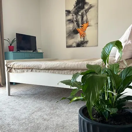 Apartliv
