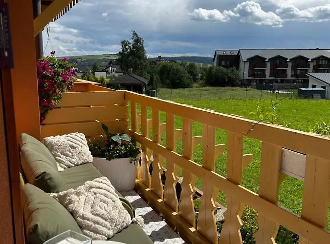 Apartliv * ולקה לומניקה